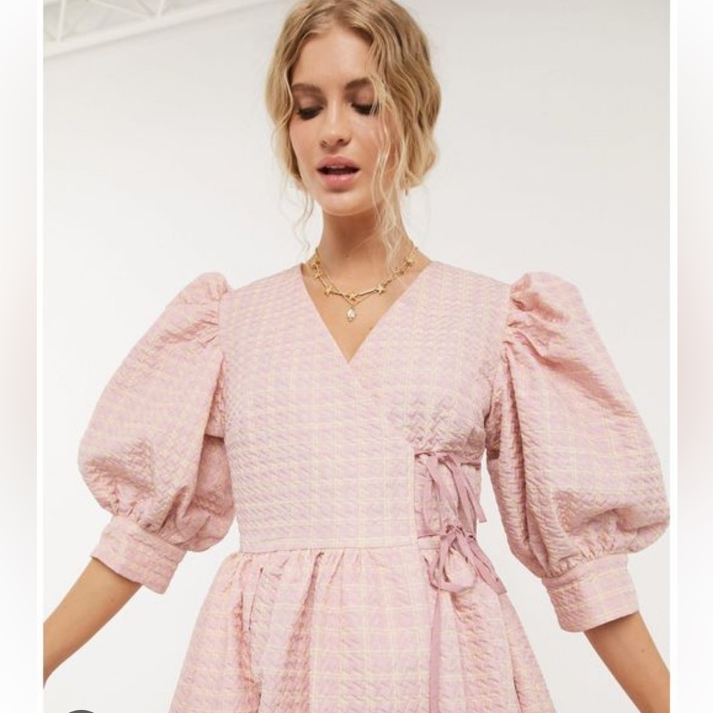 NWT Dream midi wrap dress with volume sleeves